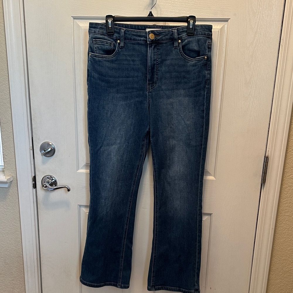 Kut from the Kloth Gold Label Medium Blue Straight Leg Jeans